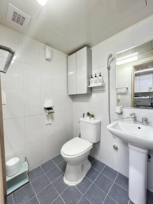 The House Apartment *